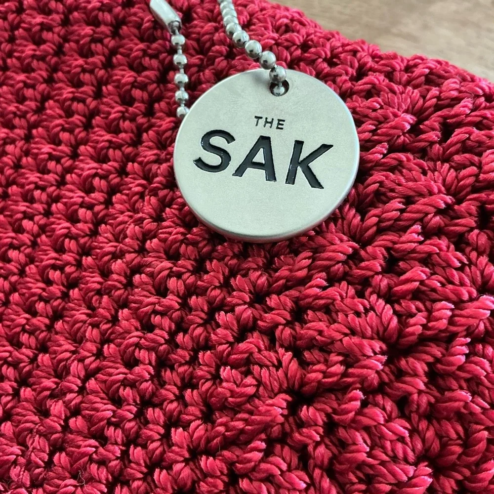 The SAK RED KNITTED SHOULDER SLOUGHY BAG PLUS EXTRA BAG INSIDE